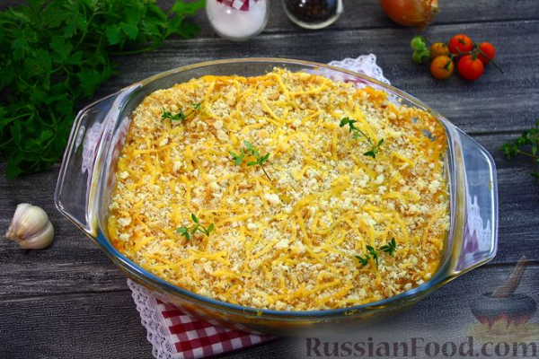 Мясная запеканка с грибами и овощным пюре