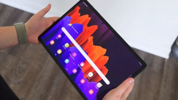 Сравнение: Samsung Galaxy Tab S8 Ultra против Tab S7 Plus